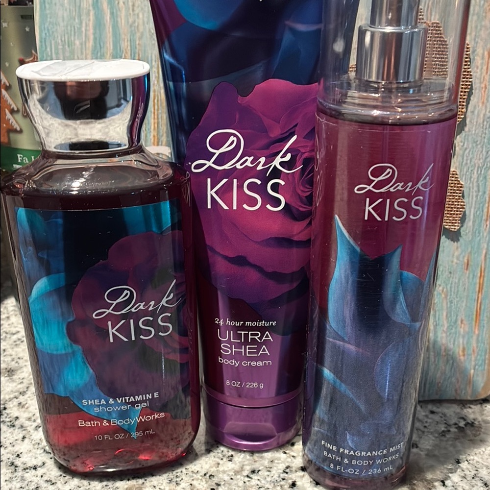 Bath & Body Works Dark Kiss Bath & Body Set
